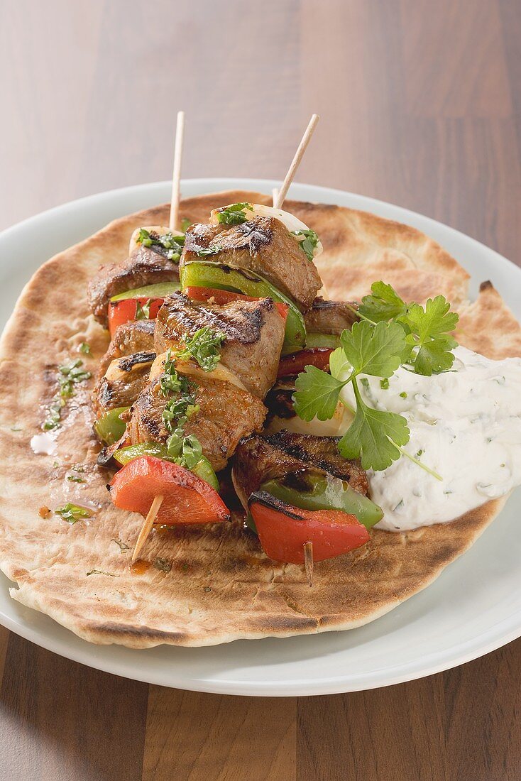 Lamb souvlaki with yoghurt sauce