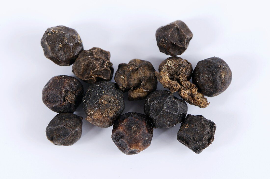 Black peppercorns (Lampong pepper)