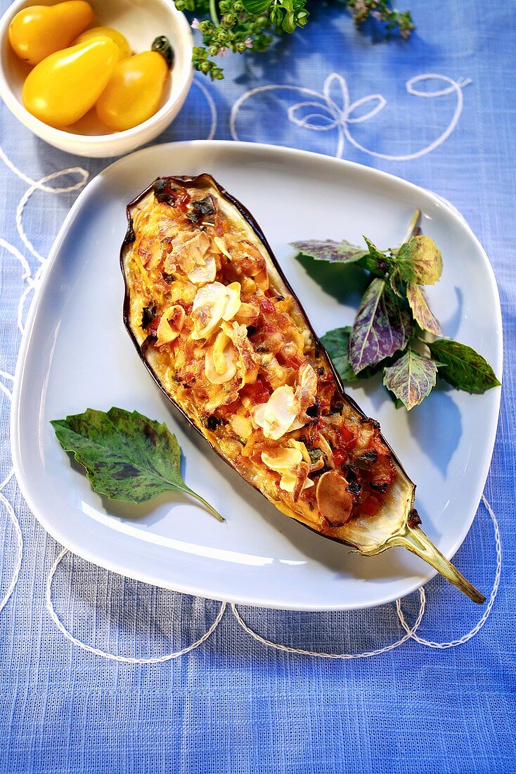 Stuffed aubergine