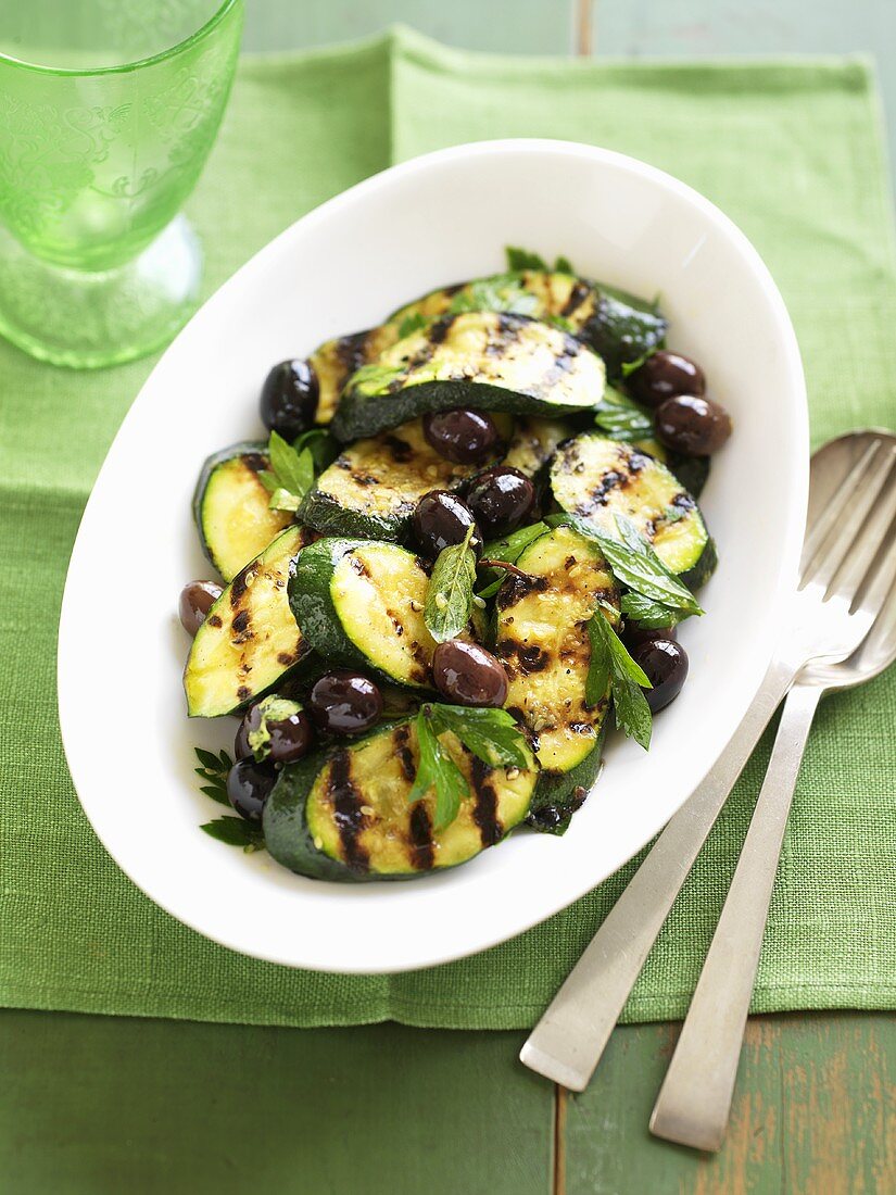 Grilled courgettes with olives