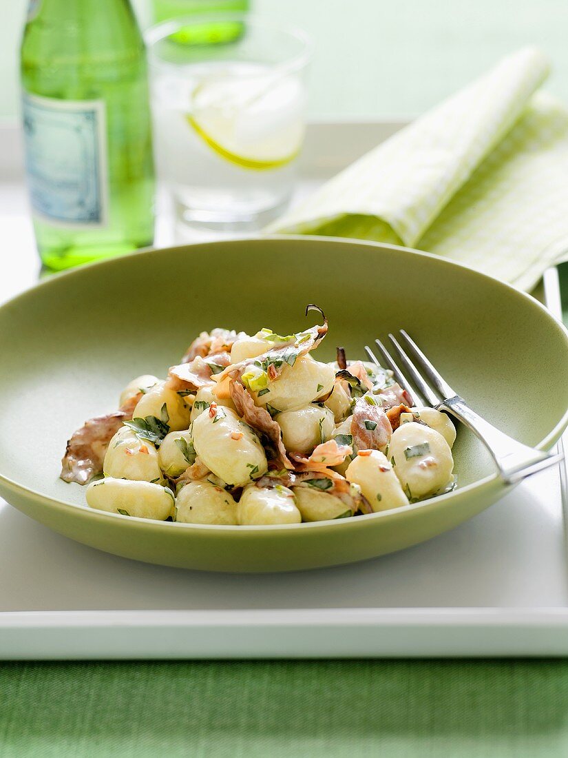 Gnocchi mit Schinken und Chili