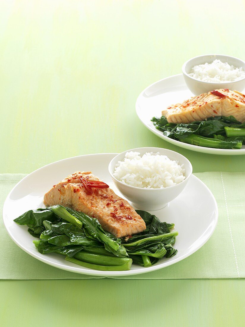 Salmon fillet with pak choi and rice