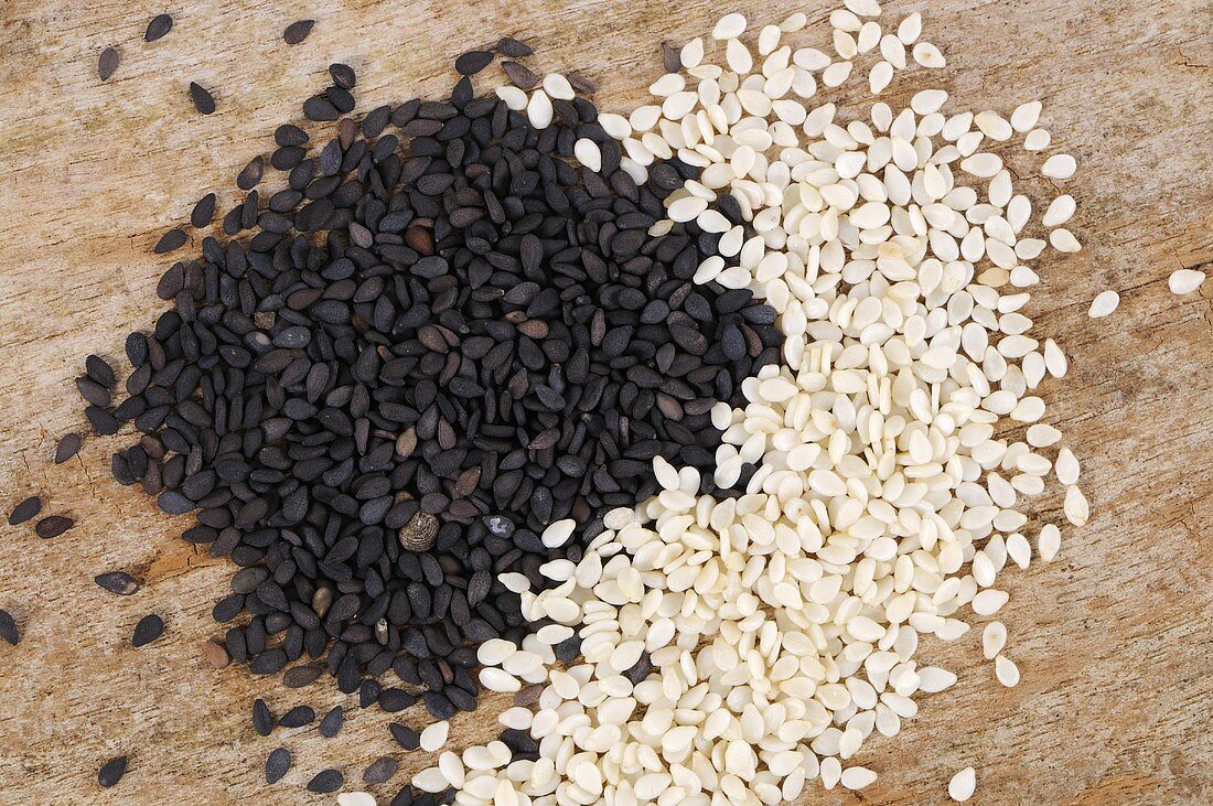 Black and white sesame seeds