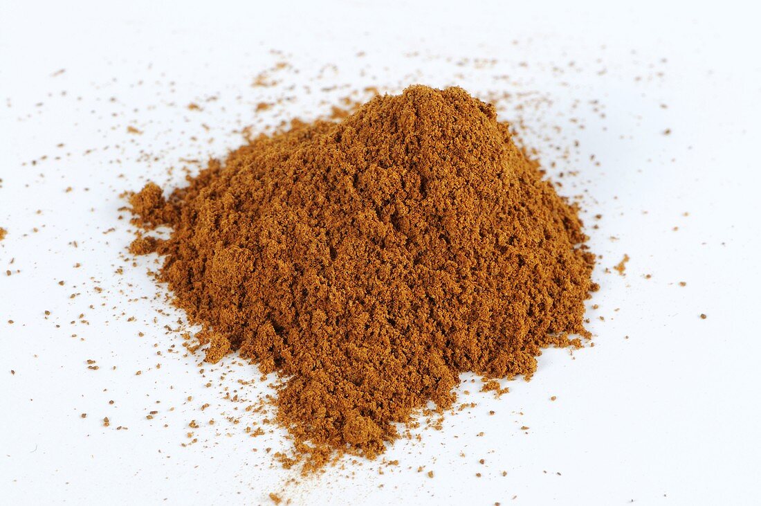 A heap of ground cinnamon