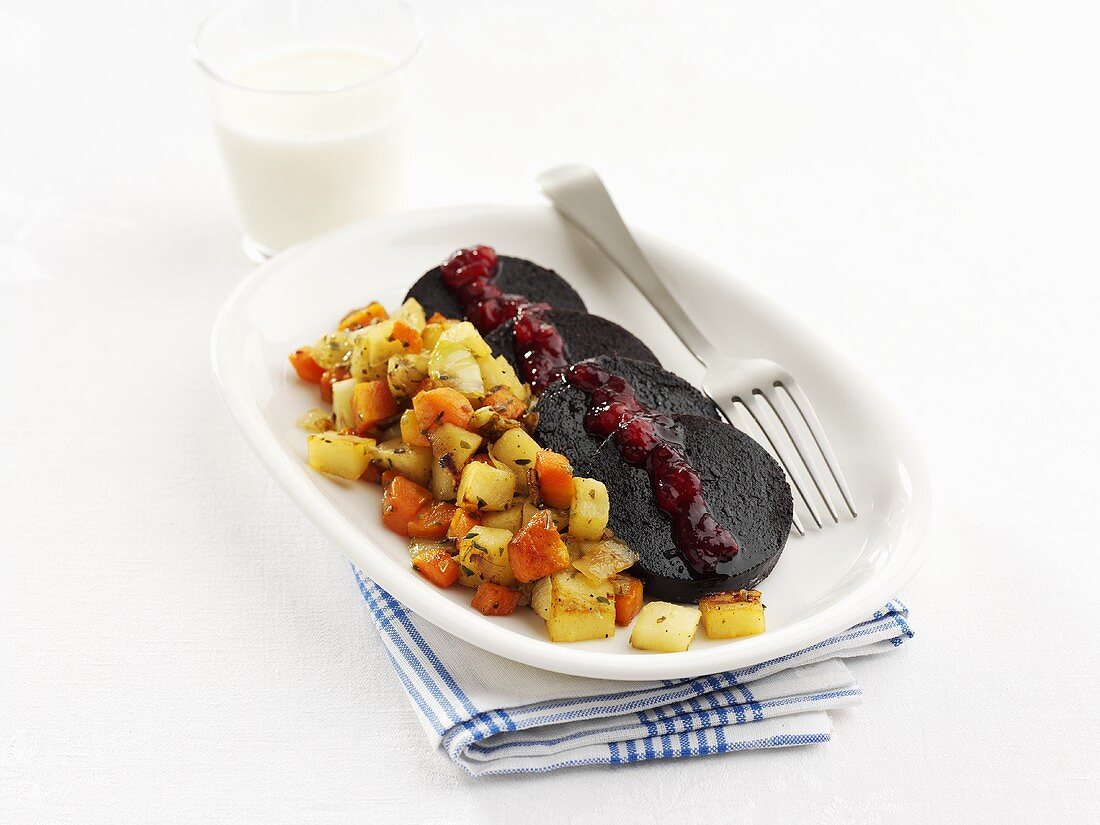 Black pudding with carrots & apples and cranberries (Sweden)