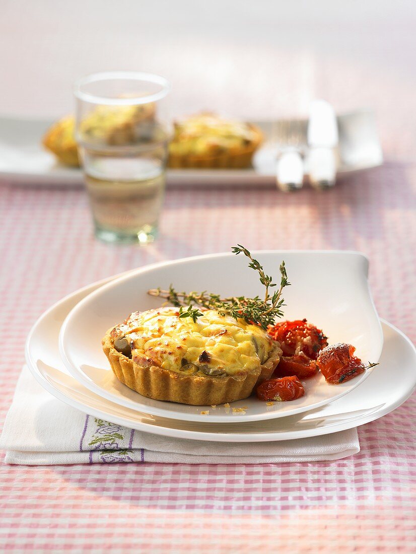Olive and ricotta tart with tomatoes