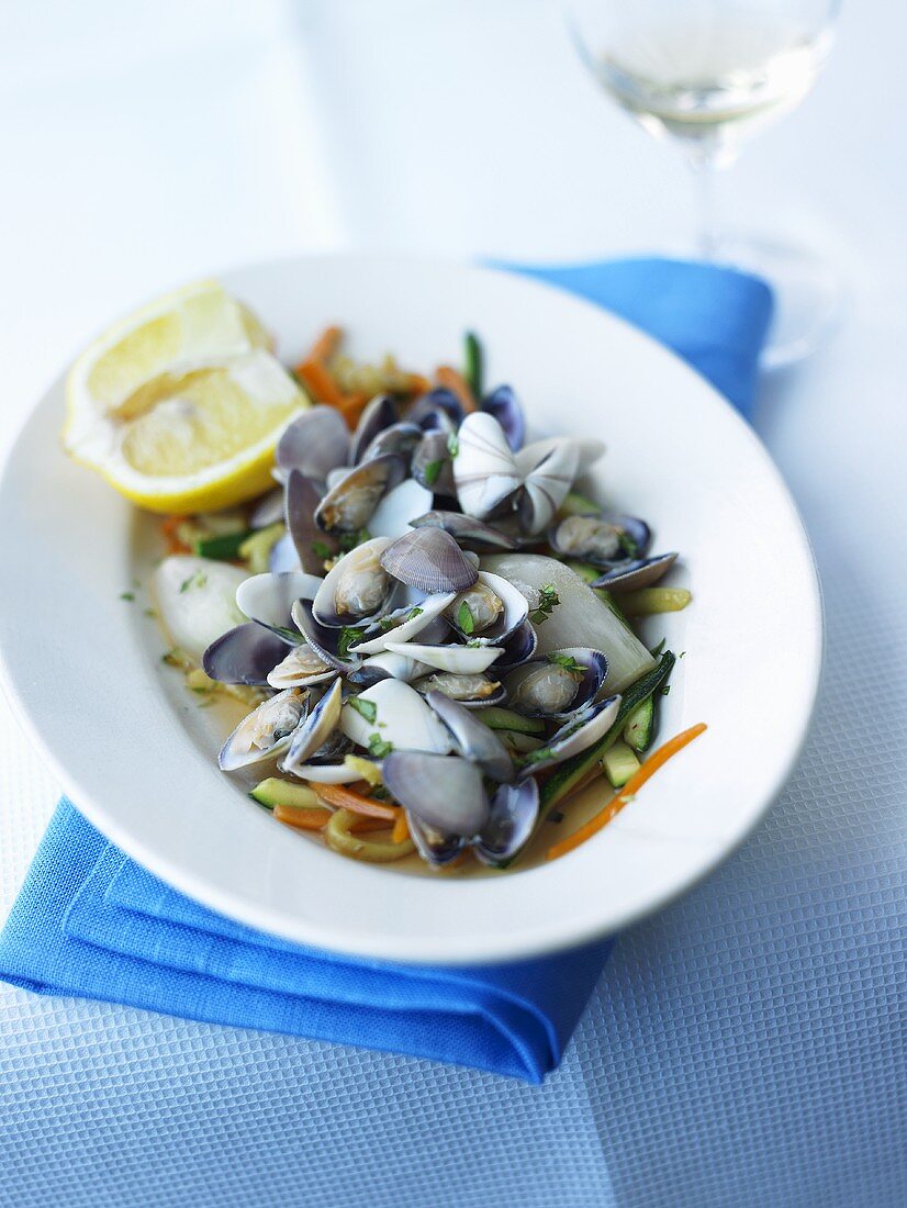 Shellfish in vegetable stock