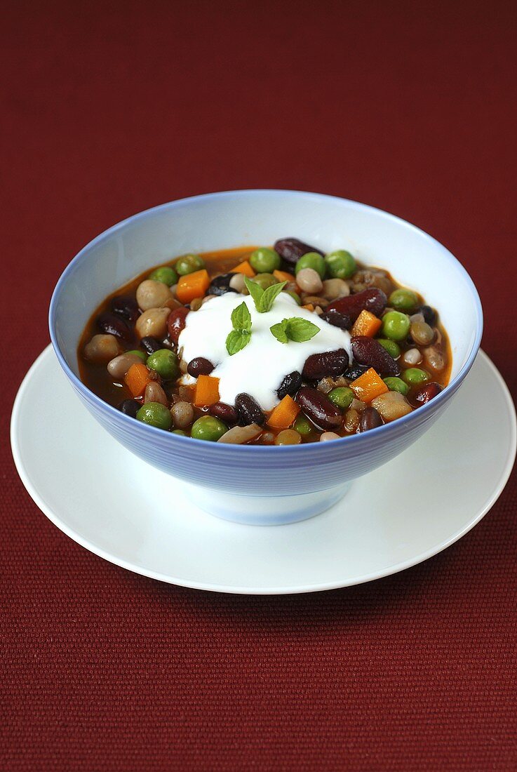 Bean stew with sour cream and mint