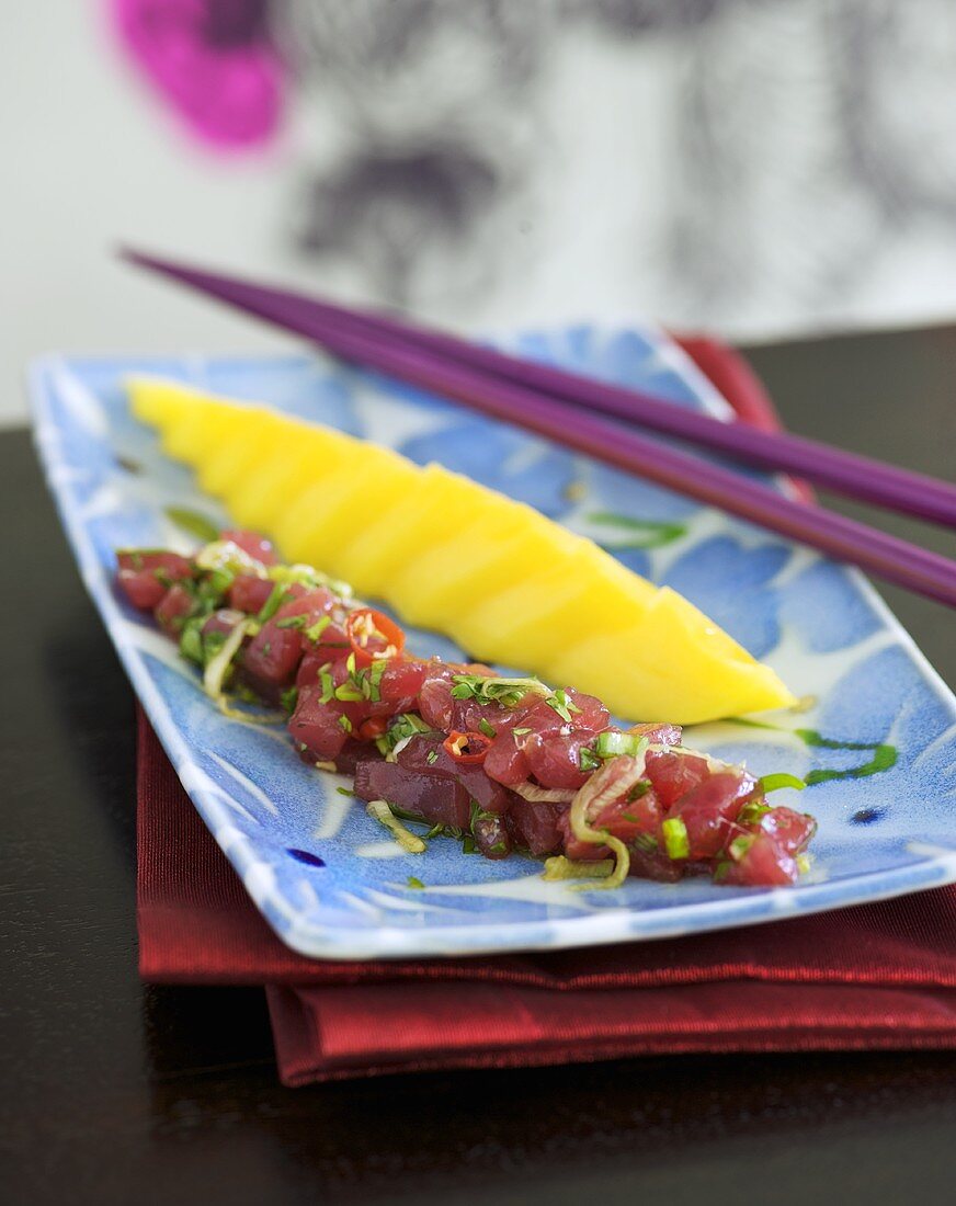 Tuna tartare with mango