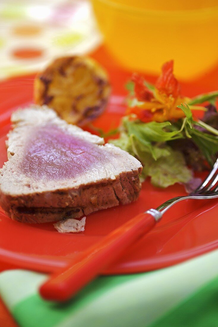 Marinated tuna steak with garlic