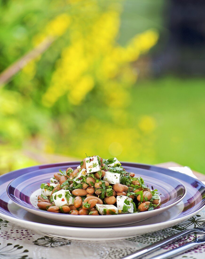 Borlotti beans with goat's cheese