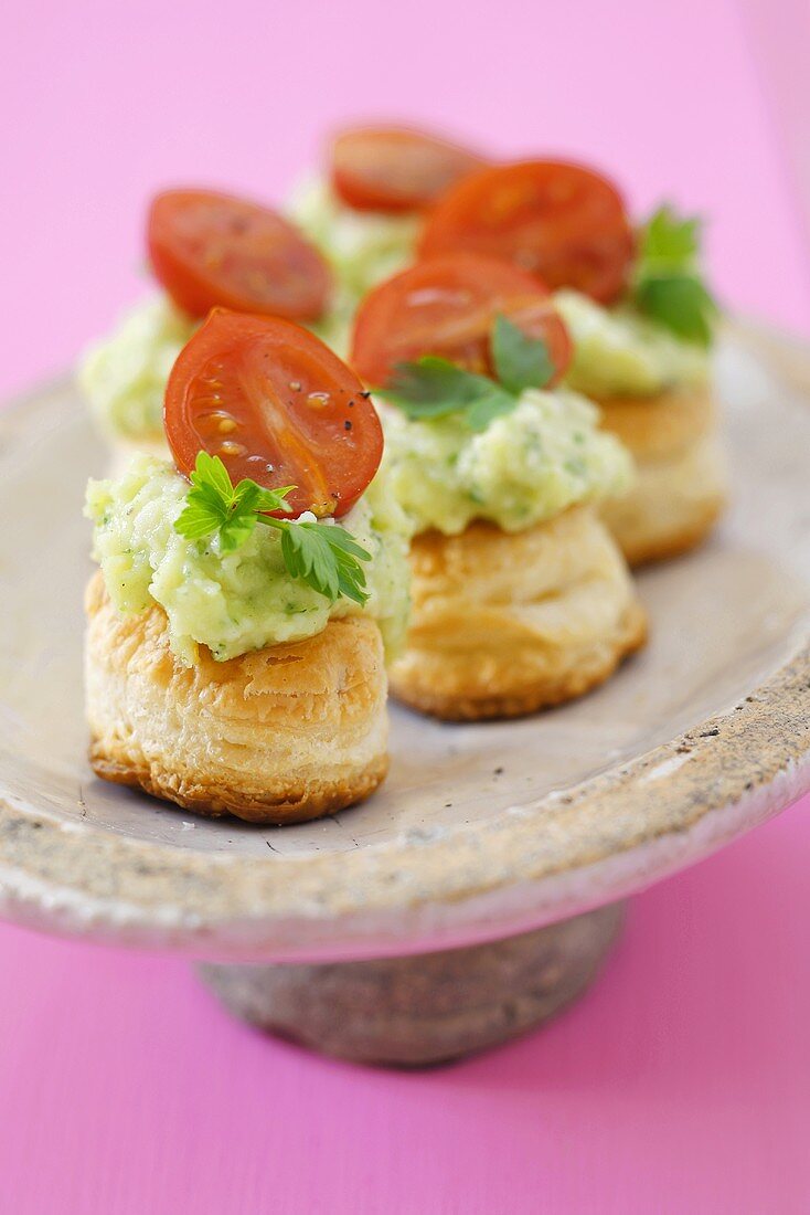 Vol-au-vents filled with basil soft cheese