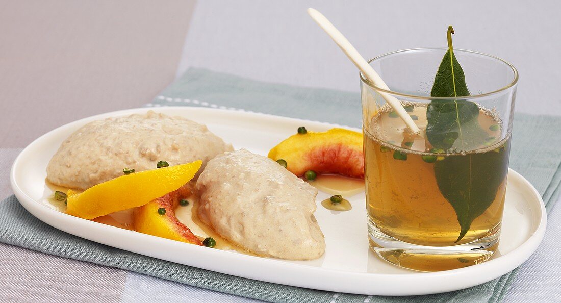 Calf's liver mousse with peppered peaches