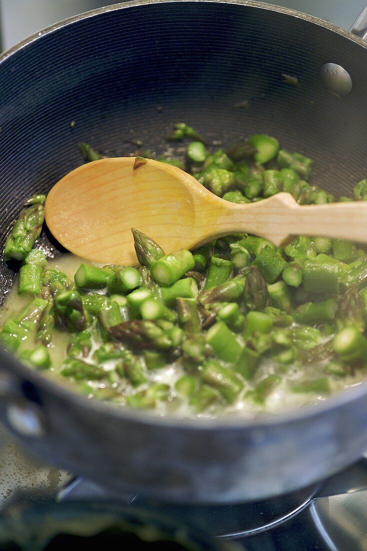 Cooking asparagus