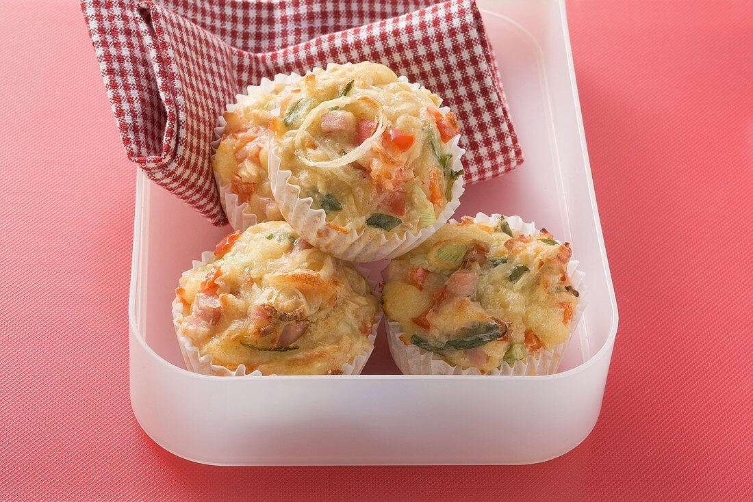 Pizza muffins