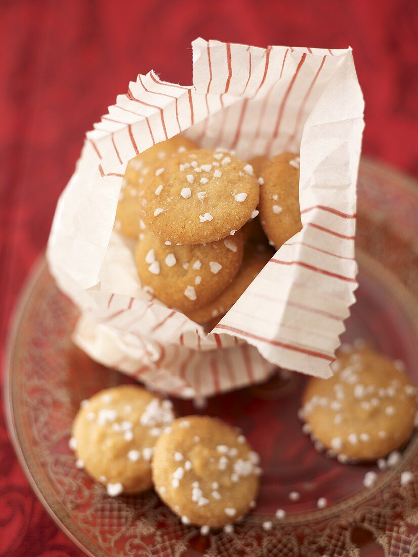 Amaretti in paper bag and on plate