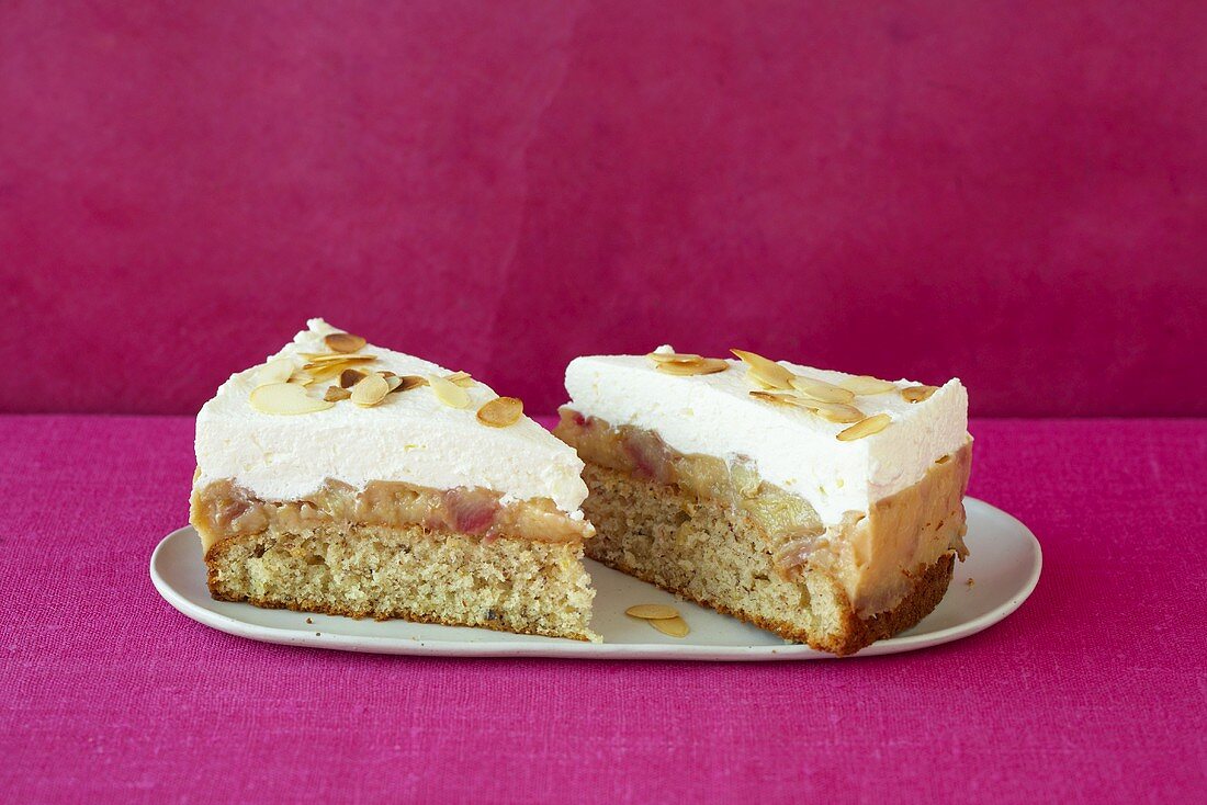 Rhubarb cake
