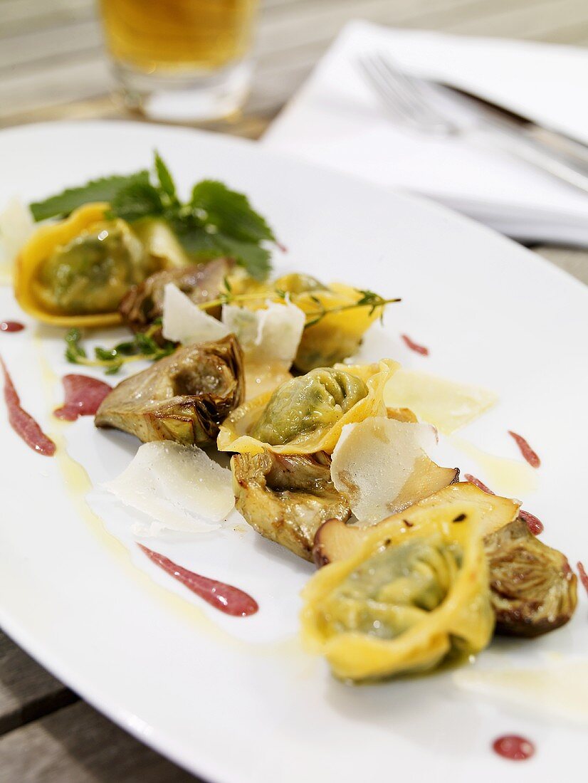 Tortelloni ai carciofi (Tortelloni with artichokes, Italy)