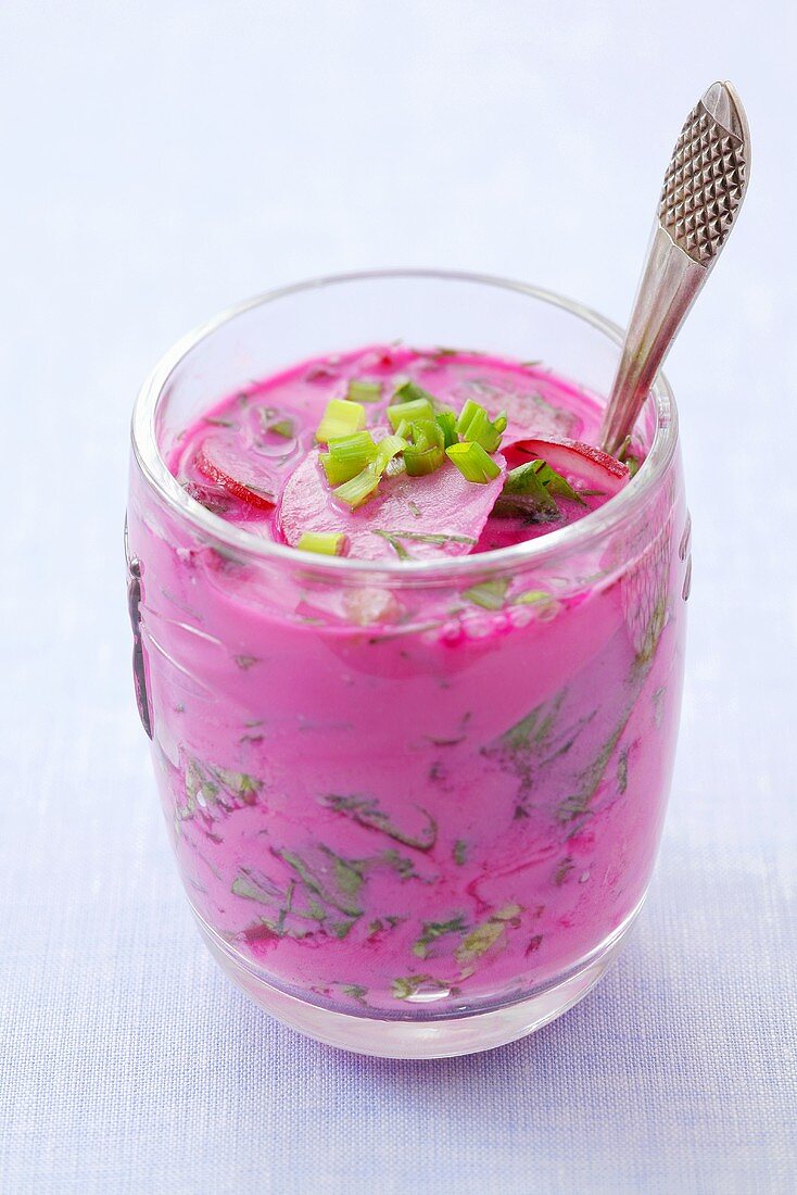 Chlodnik (Cold soup made with young beetroot, leaves & kefir)