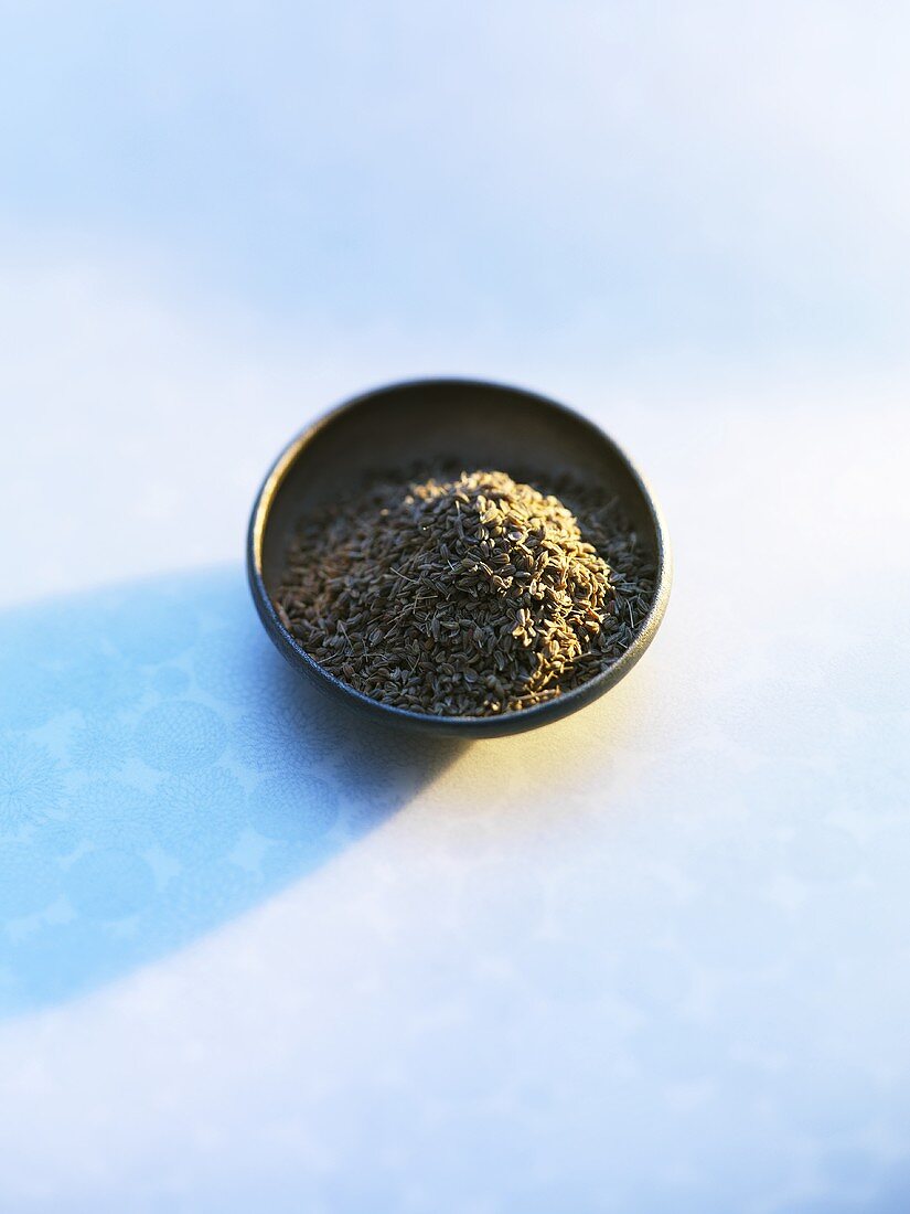 Aniseed in a small dish