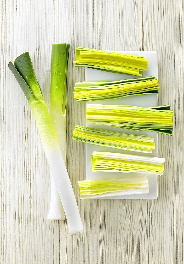 Leeks, whole and pieces