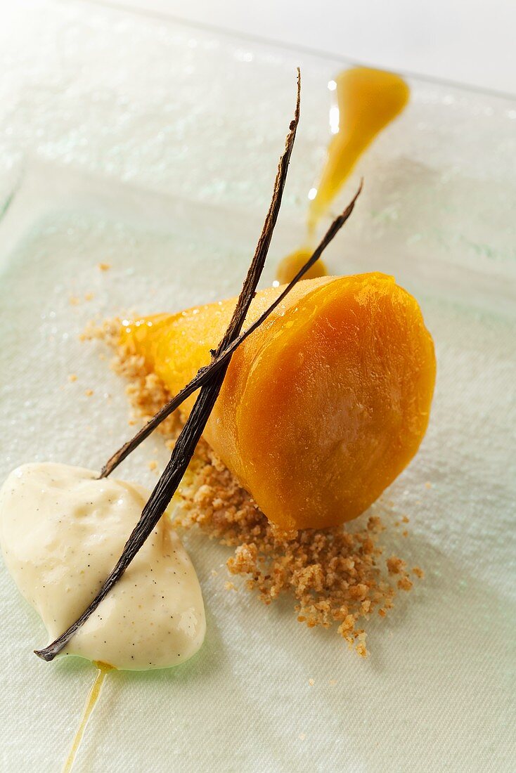 Mango sorbet with vanilla cream