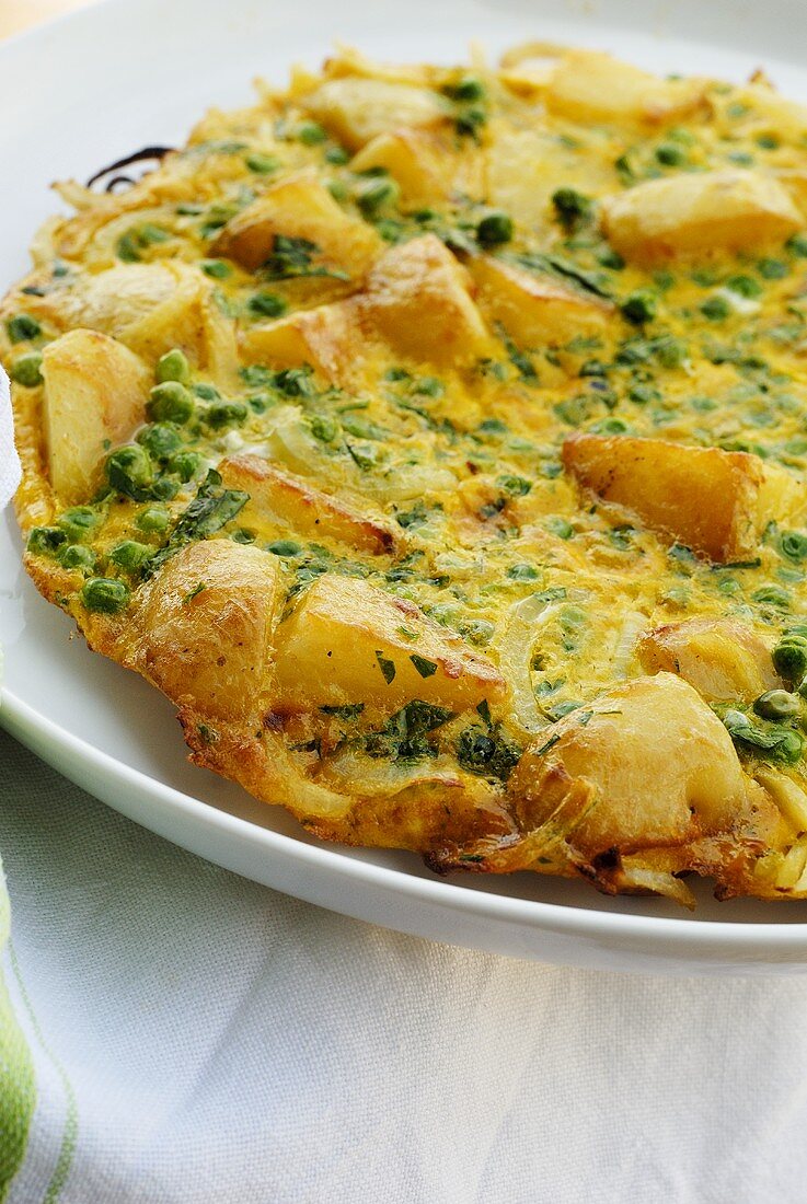 Frittata di patate e piselli (Kartoffel-Erbsen-Omelett, Italien)