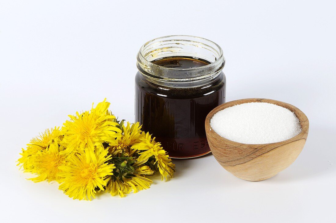 Dandelion syrup with ingredients