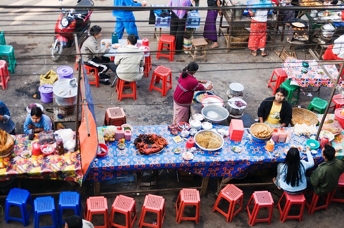 Market scene in Burma