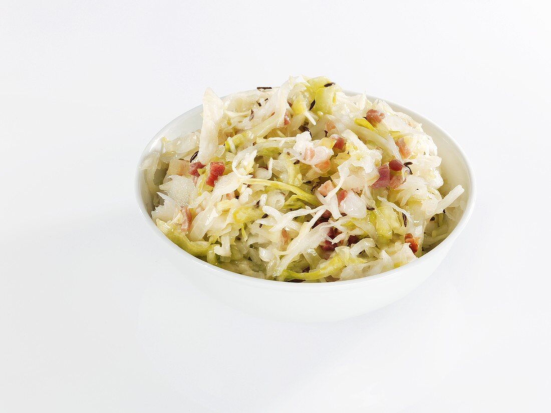 Cabbage salad with bacon