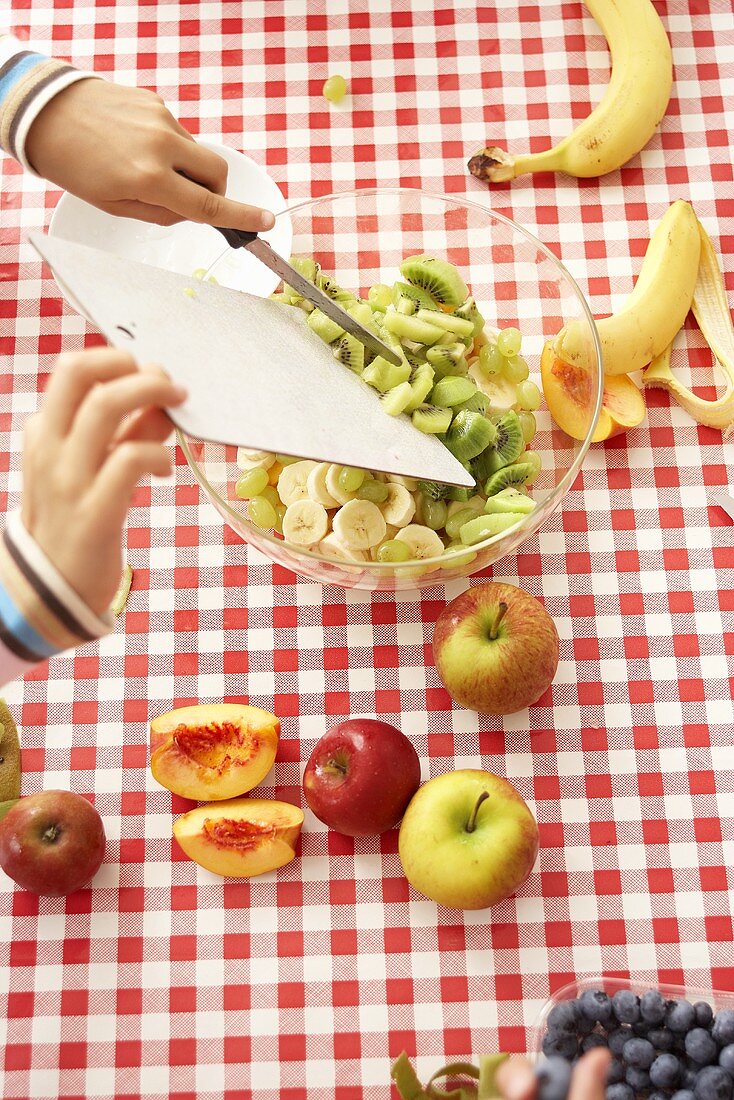 Making fruit salad