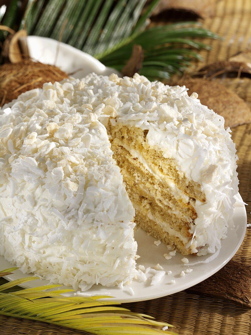 White Curaçao cake