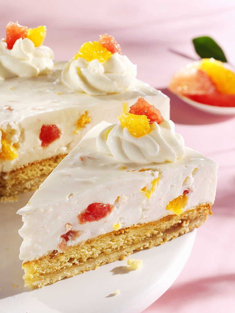 Grapefruit and honey cake