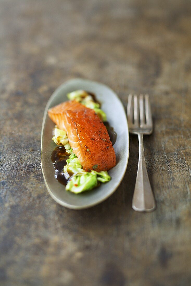 Marinated salmon on cabbage