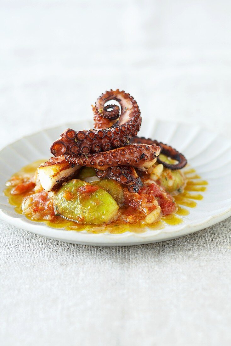 Octopus on tomatoes and figs