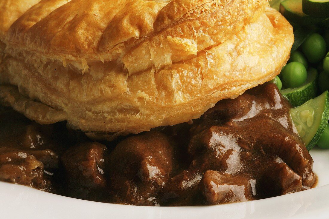 Beef pie with vegetables