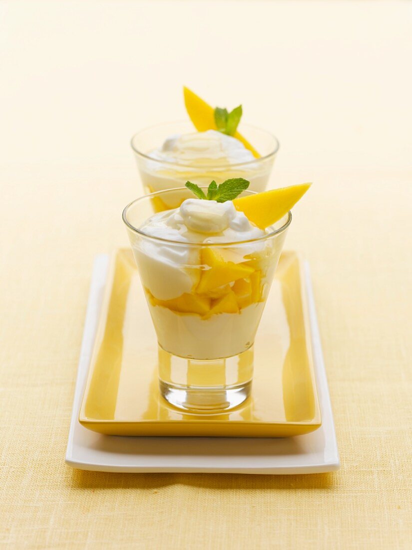 Mango-Joghurt-Dessert