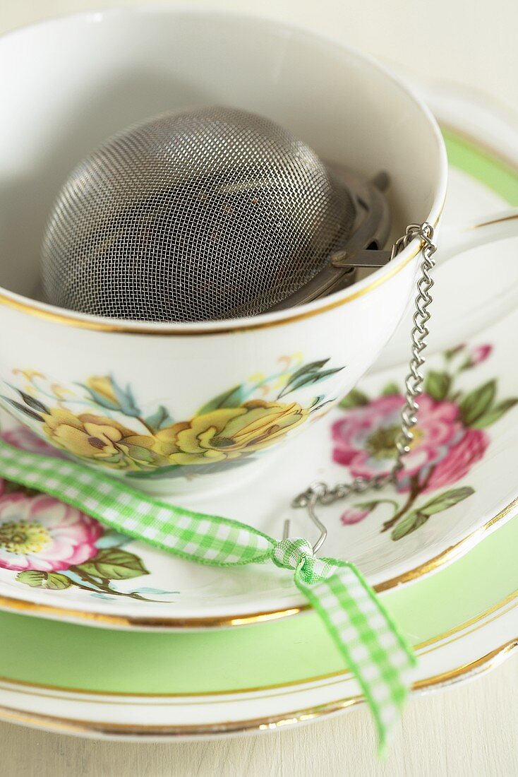 Tea infuser in a cup