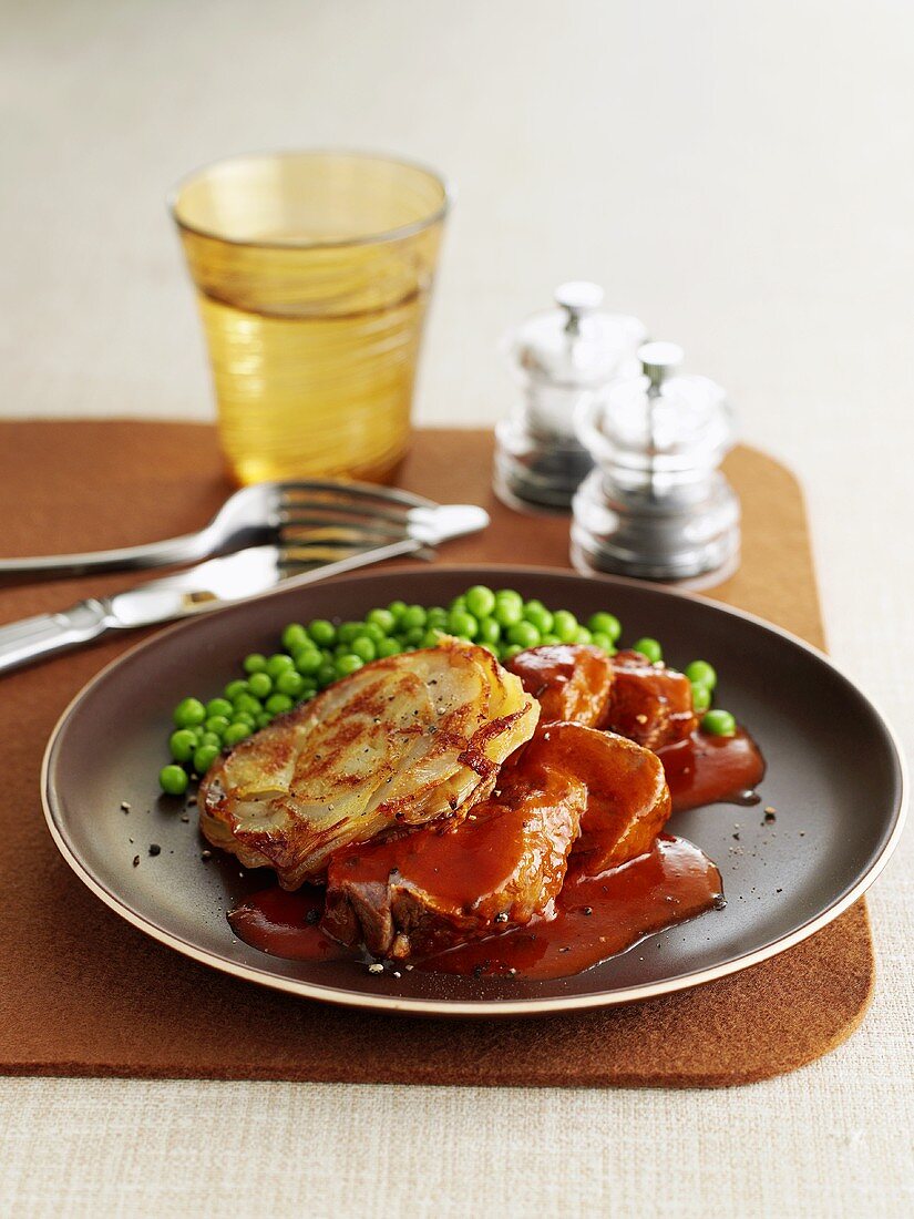 Hotpot (Meat and potato casserole, England)