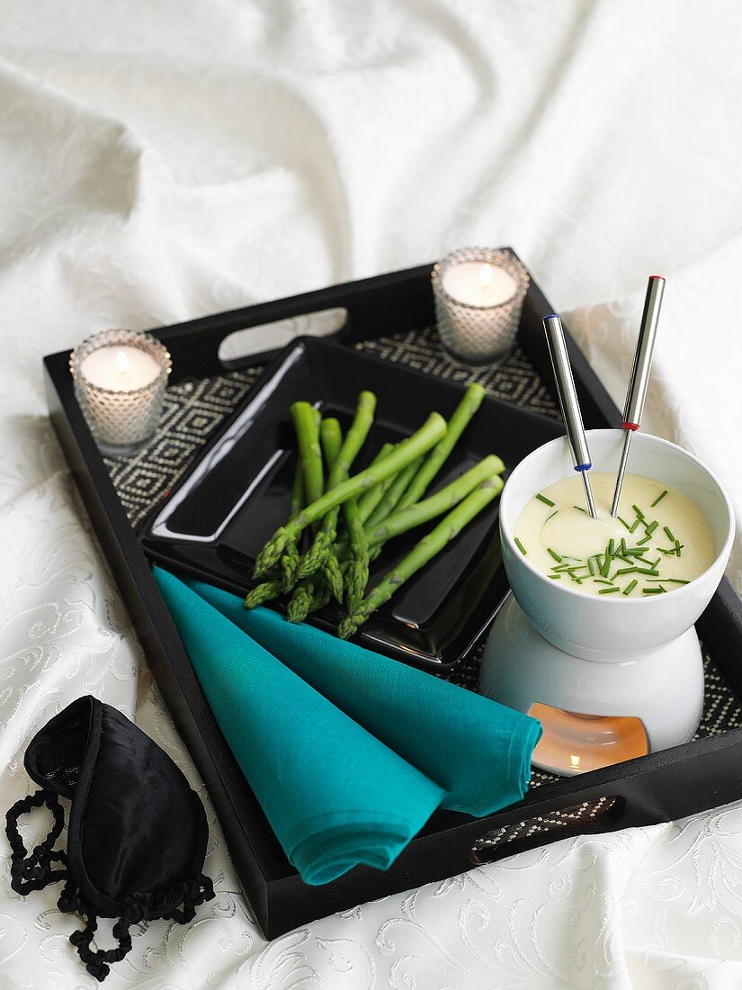 Asparagus fondue with chive dip for two