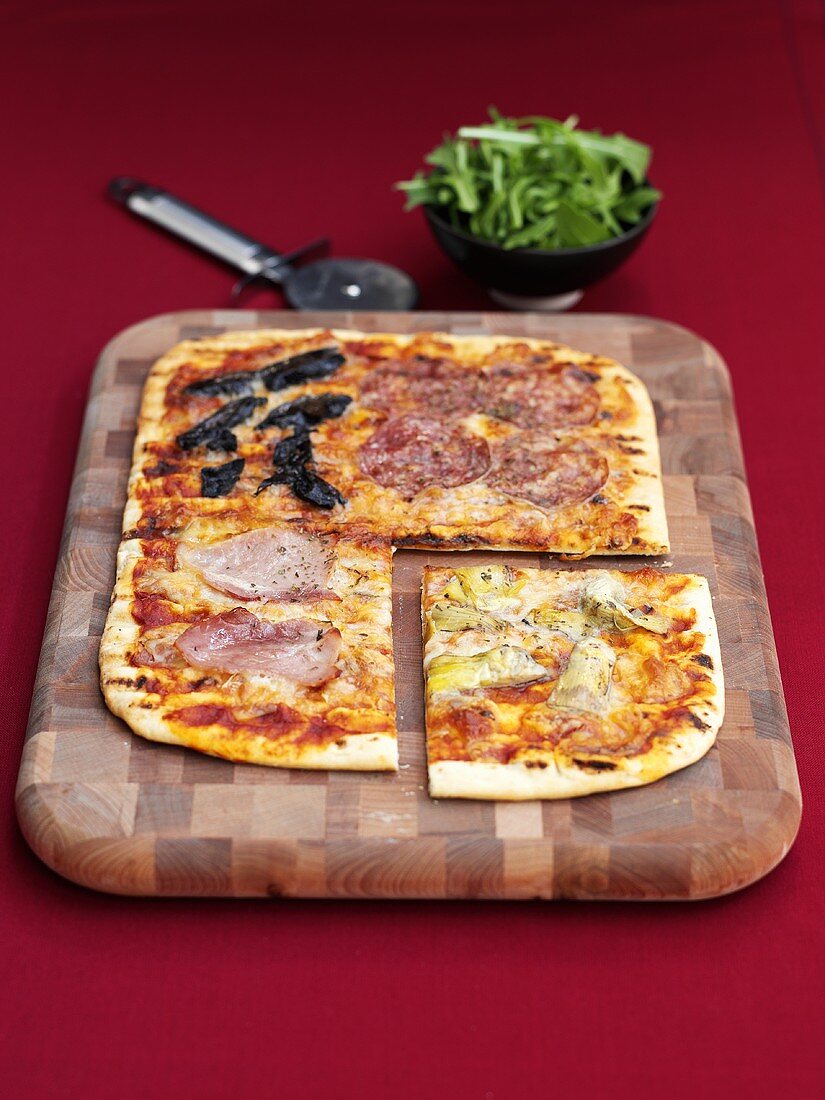 Pizza Quattro Stagioni, angeschnitten