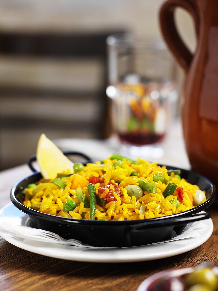 Paella with vegetables