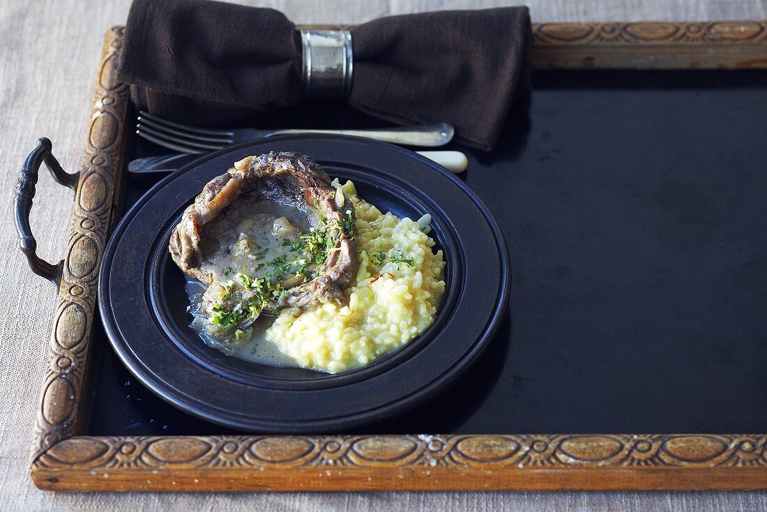 Risotto con l'osso buco (Risotto with slice of veal shank)
