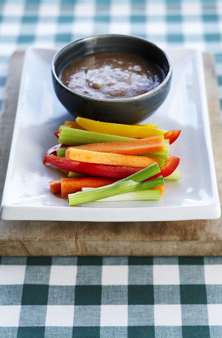 Bagna Cauda (raw begetables with a garlic and anchovy dip)