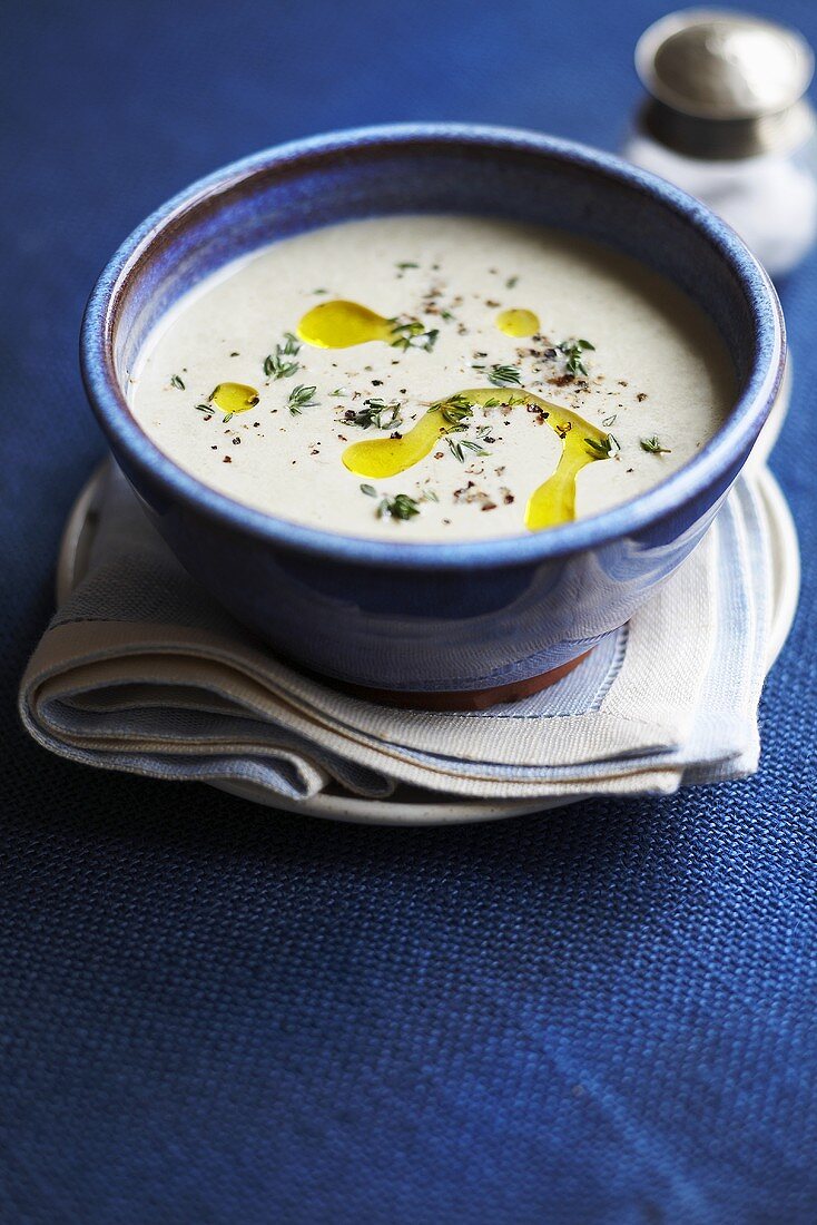 Cream of artichoke soup
