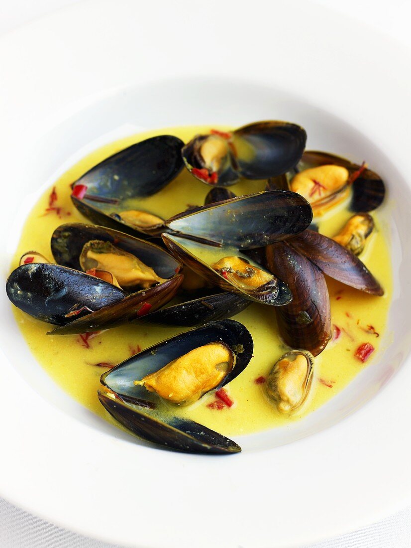 Mussels in saffron chilli broth