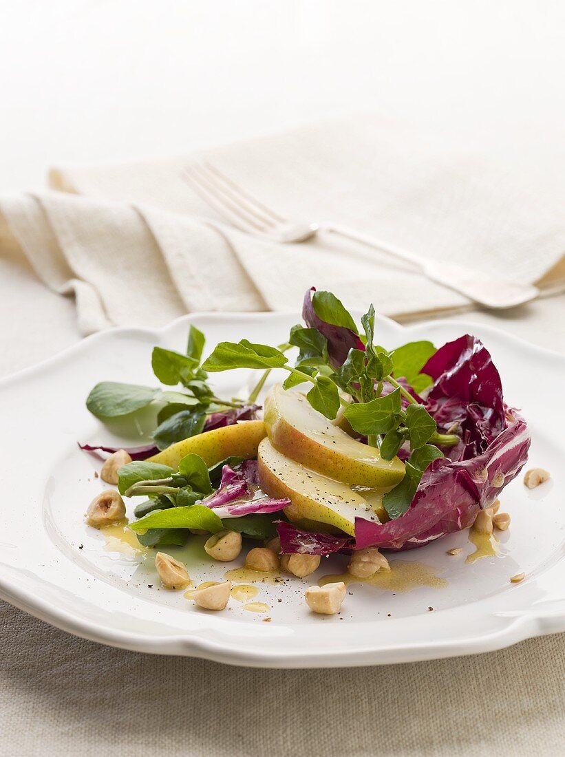 Radicchio, pear and watercress salad with hazelnut dressing