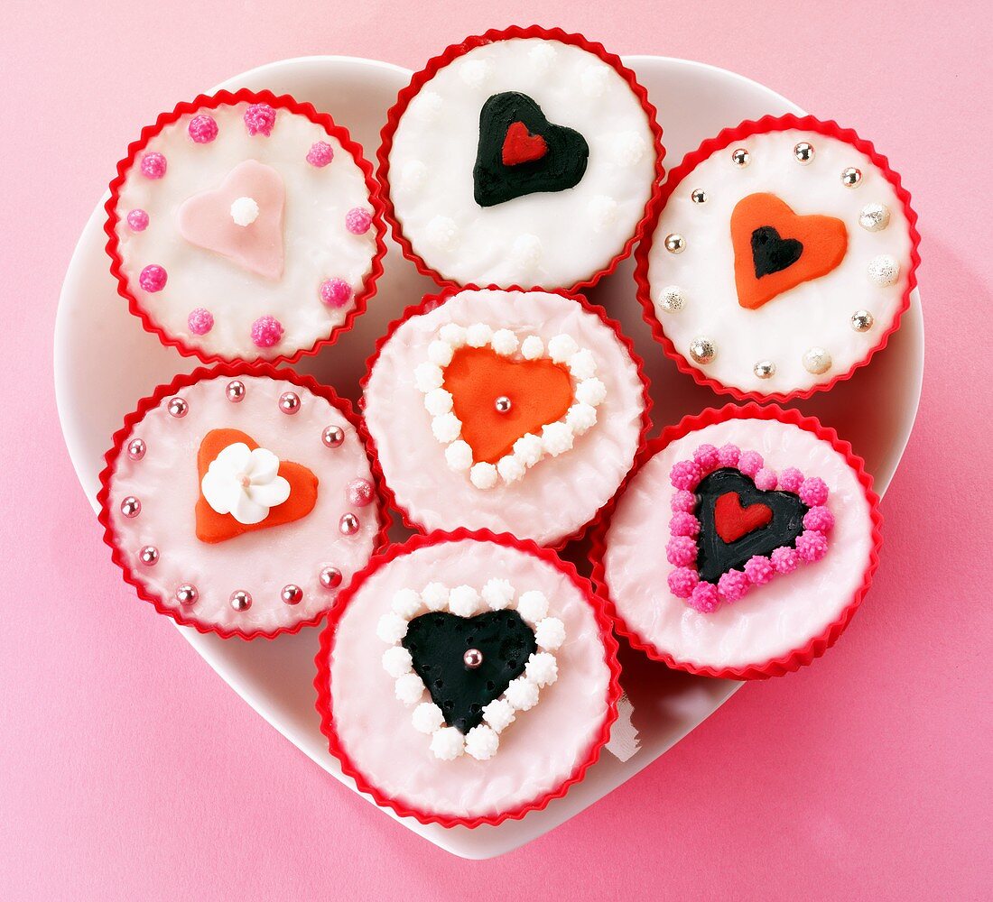 Fairy cakes decorated with hearts