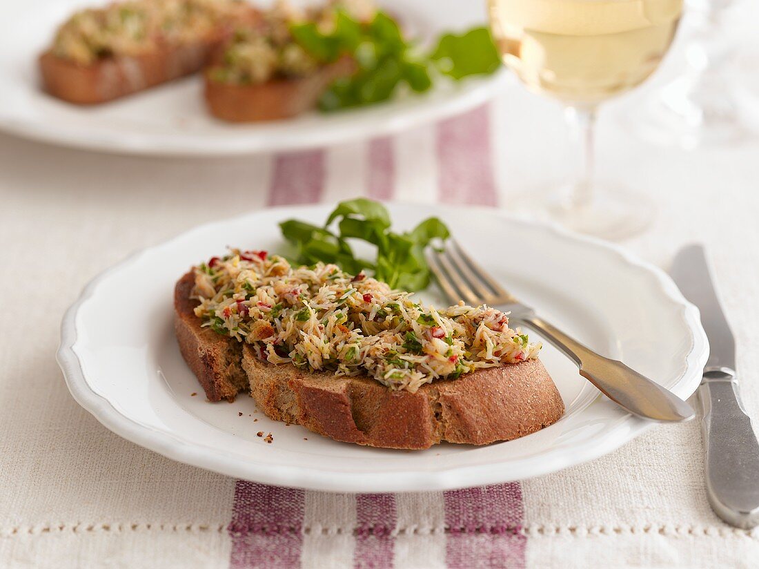 Toast with crab