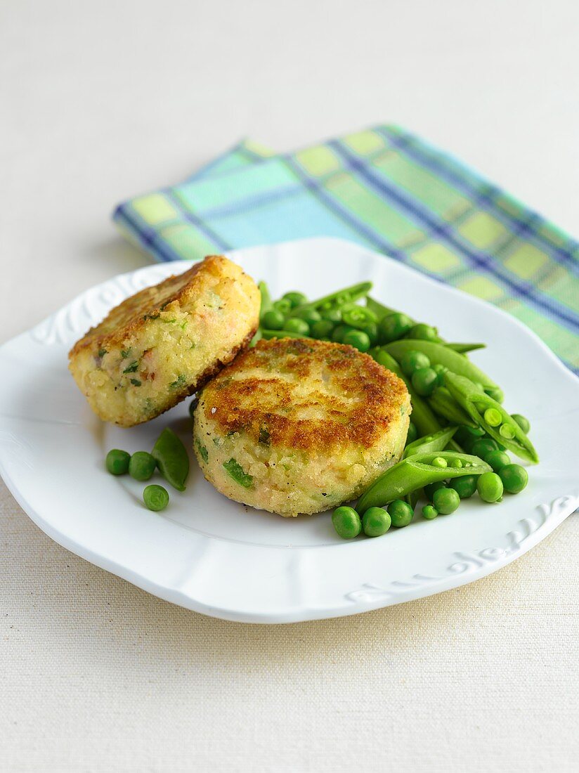 Fish cakes with pease